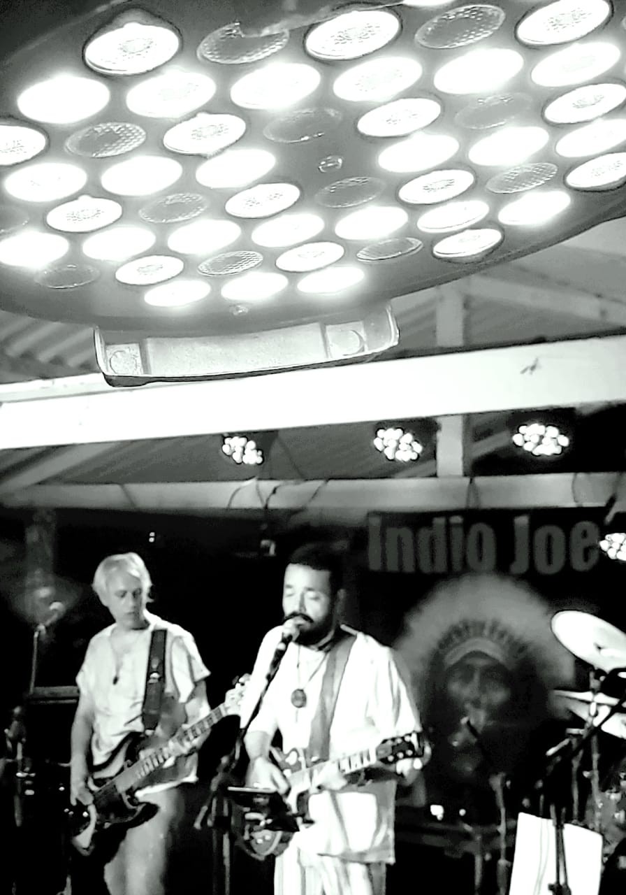 Indio Joe toca no Sitio Rock 2019