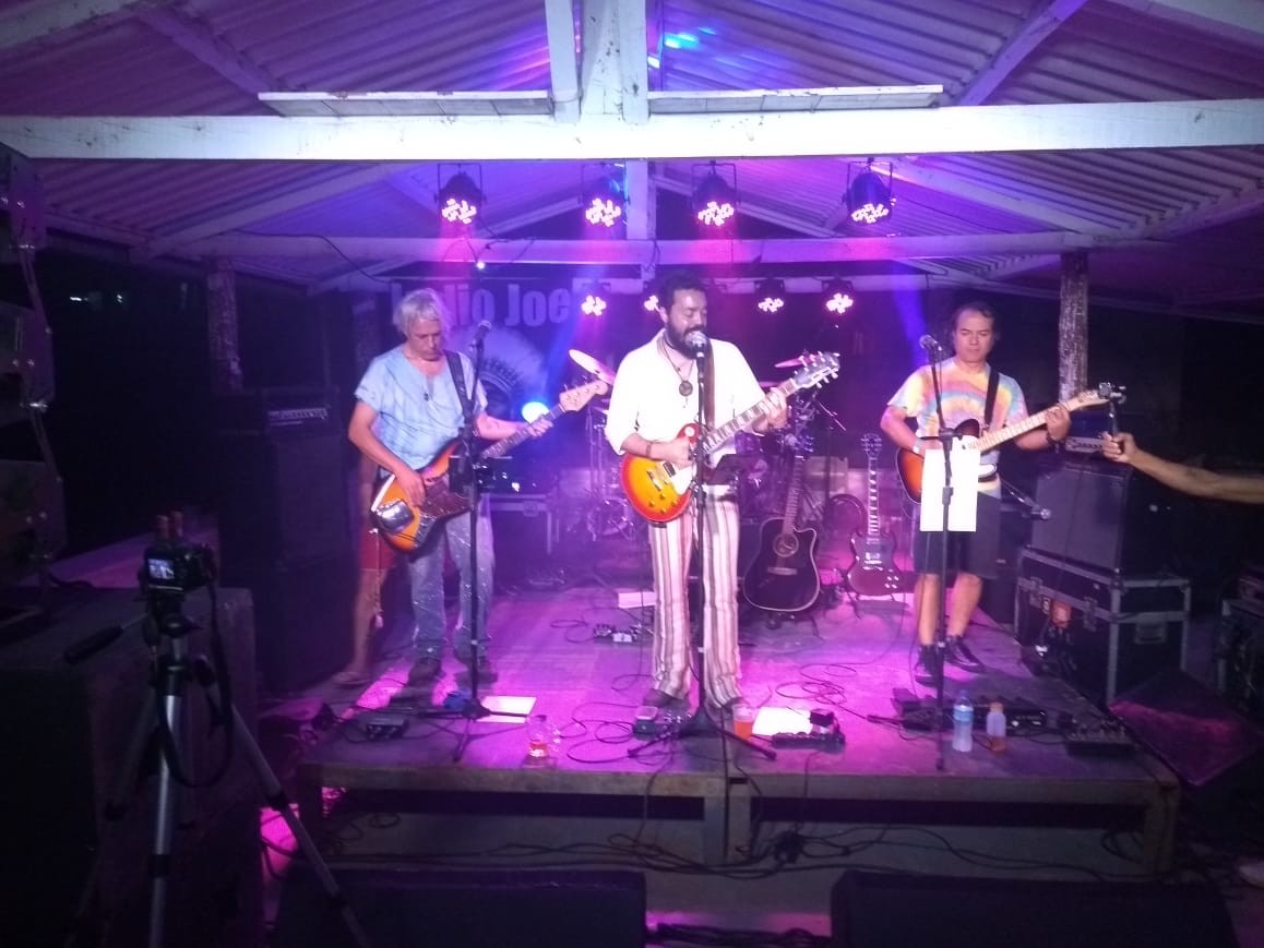 Indio Joe toca no Sitio Rock 2019