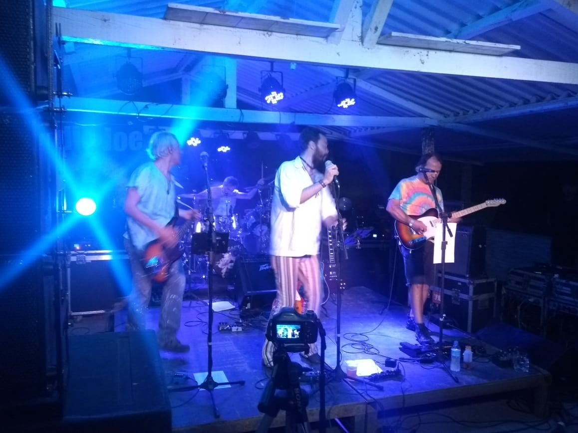 Indio Joe toca no Sitio Rock 2019