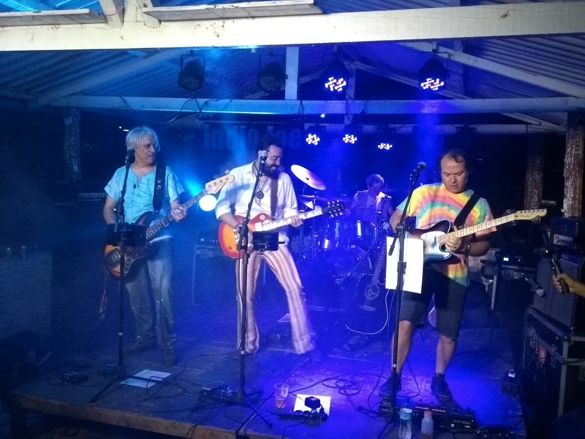 Indio Joe toca no Sitio Rock 2019