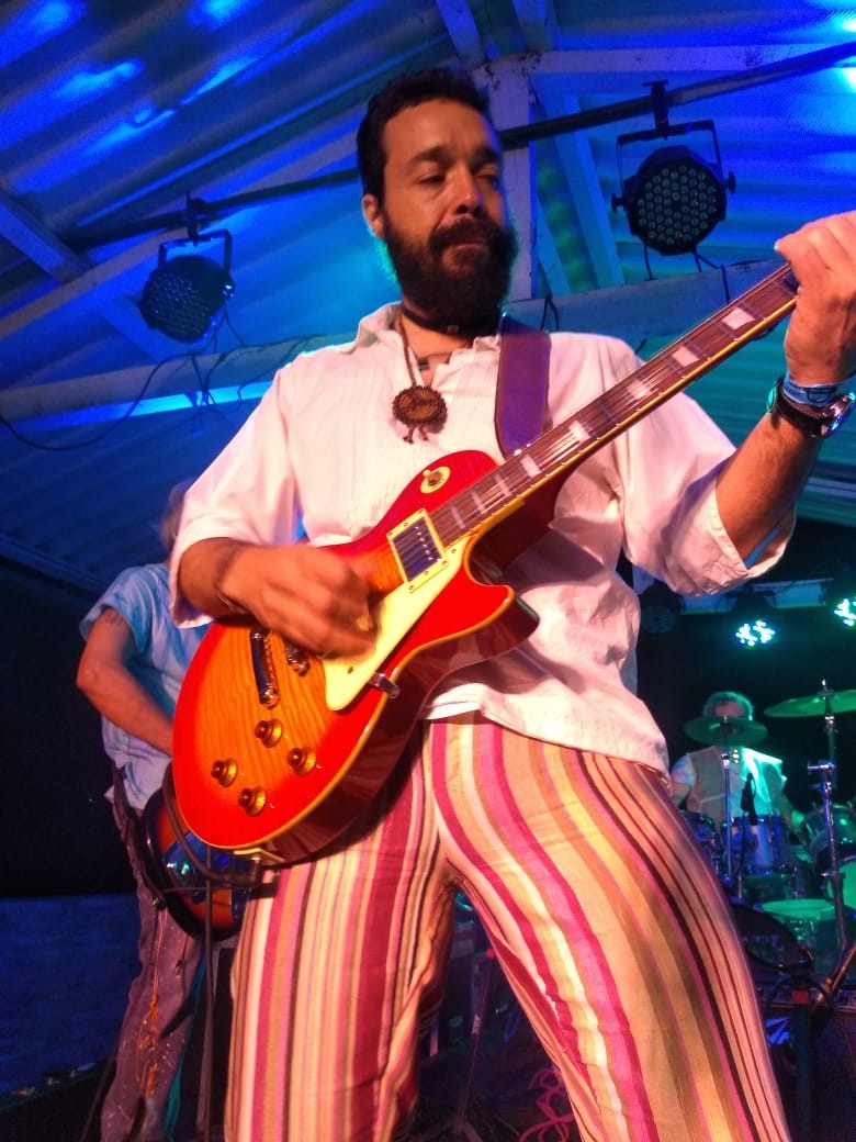 Indio Joe toca no Sitio Rock 2019