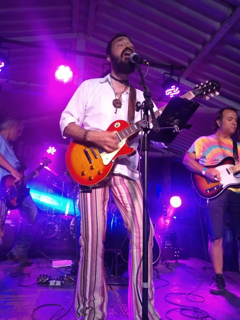 Indio Joe toca no Sitio Rock 2019