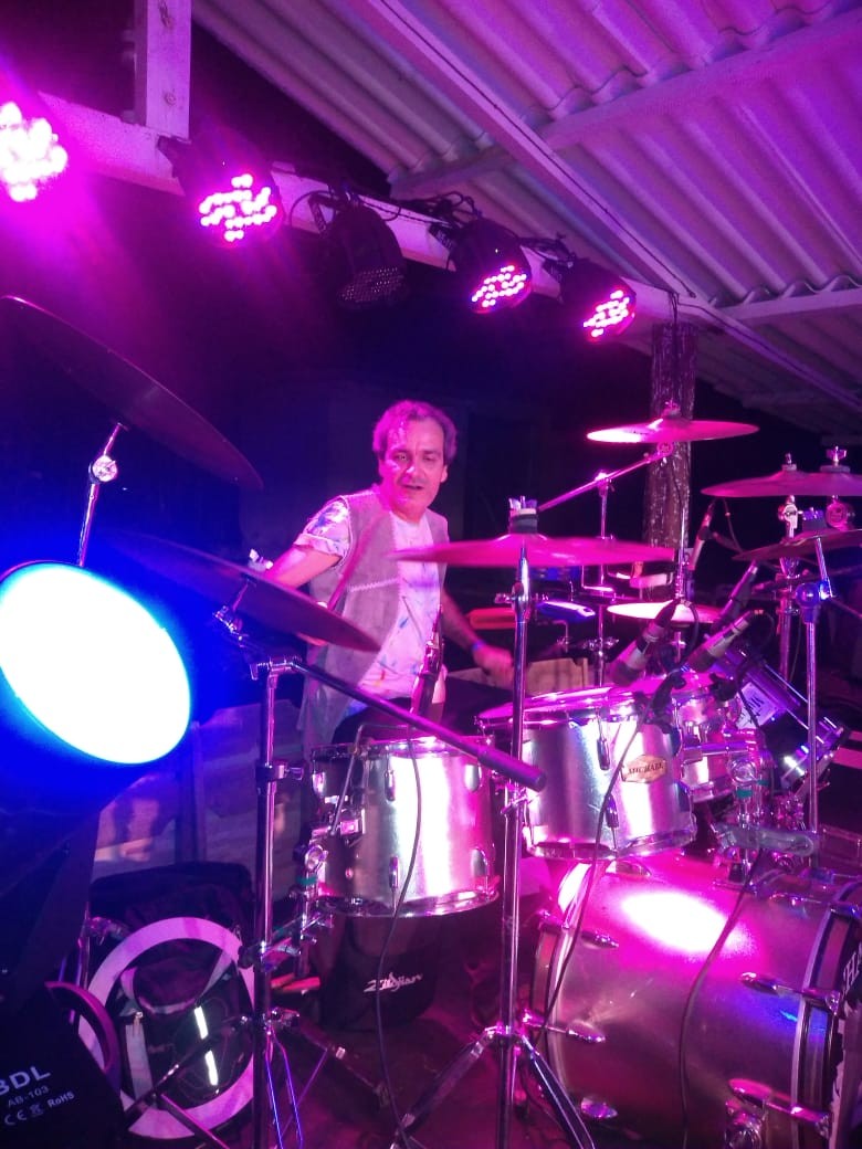 Indio Joe toca no Sitio Rock 2019