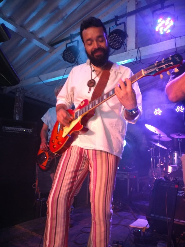 Indio Joe toca no Sitio Rock 2019